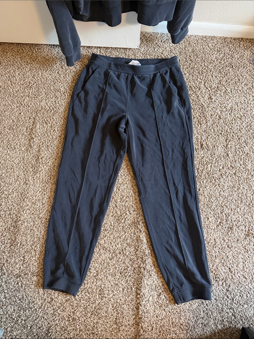 lululemon athletica black softstreme joggers